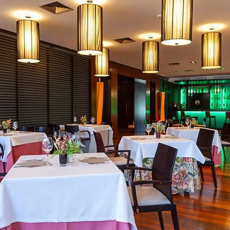Macia Real De La Alhambra Hotel 4*